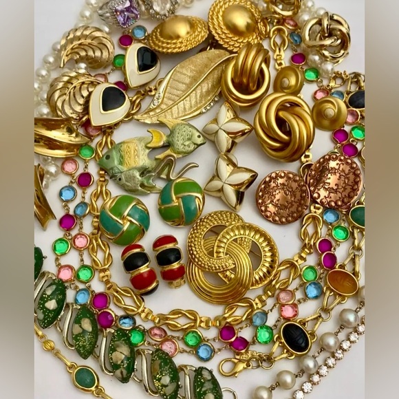 🧨1 LB ALL SIGNED/ HIGH END Jewelry Lot~MOST necklaces signed +earrings bracelets - Picture 6 of 9